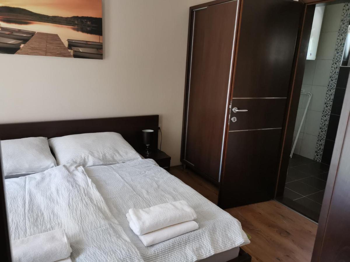 Panyi Apartman Шіофок Екстер'єр фото