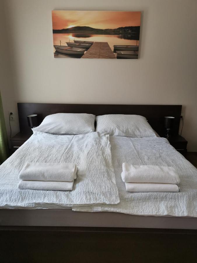 Panyi Apartman Шіофок Екстер'єр фото