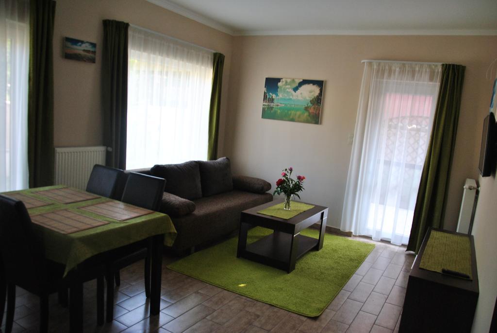 Panyi Apartman Шіофок Номер фото